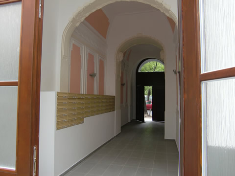 Eingangsbereich nachher